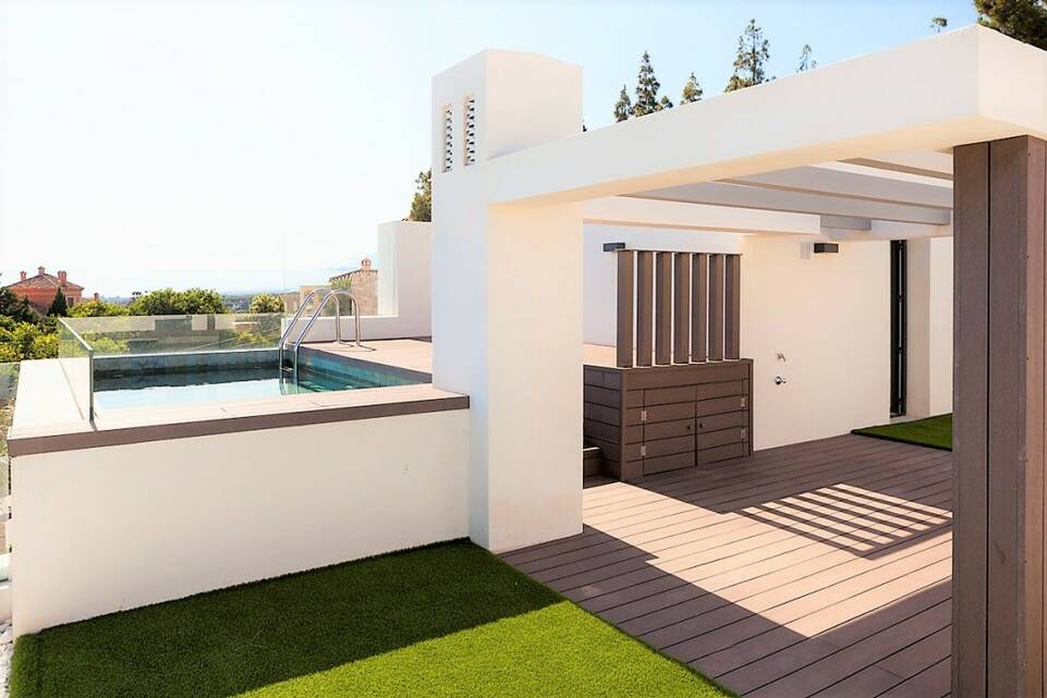 Townhouse for sale in Marbella - East 16