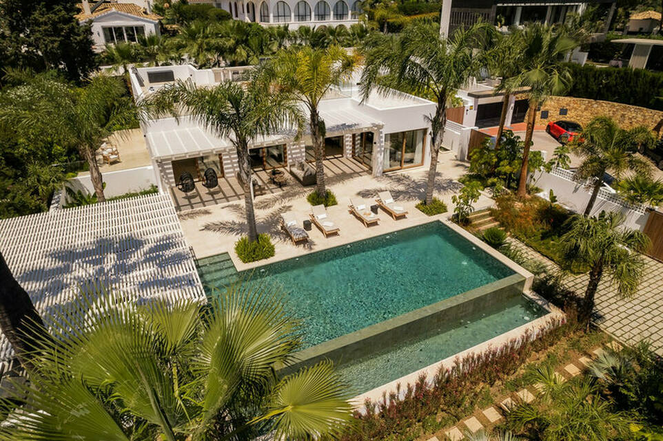 Villa for sale in Marbella - Puerto Banús 5