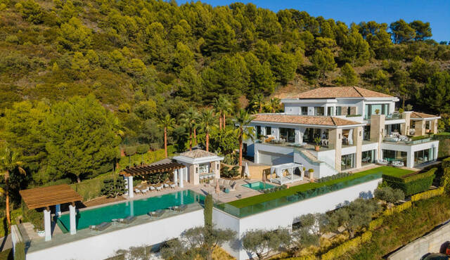 Townhouses in Marbella - Golden Mile and Nagüeles, 9 bedrooms